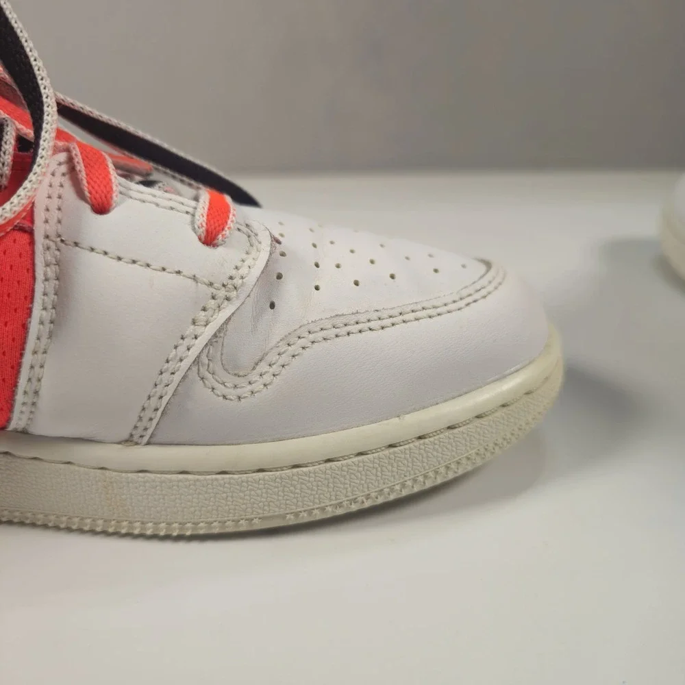 Nike Air Jordan 1 Mid SE GS White Infrared FB4417-016 Size 7Y Womens 8.5